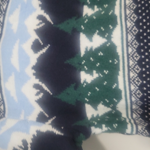 Northern Reflections  V-neck Cardigan Sweater in Blue, green, white mix size M - Picture 10 of 15